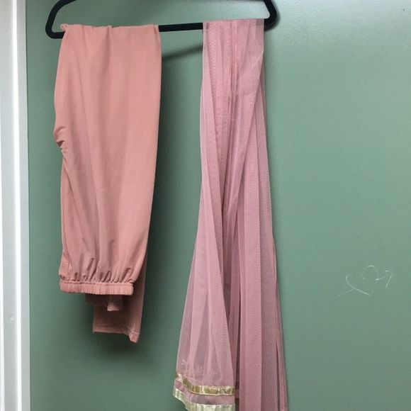 Gorgeous Anarkali Churidar Salwaar Kameez - Picture 6 of 10